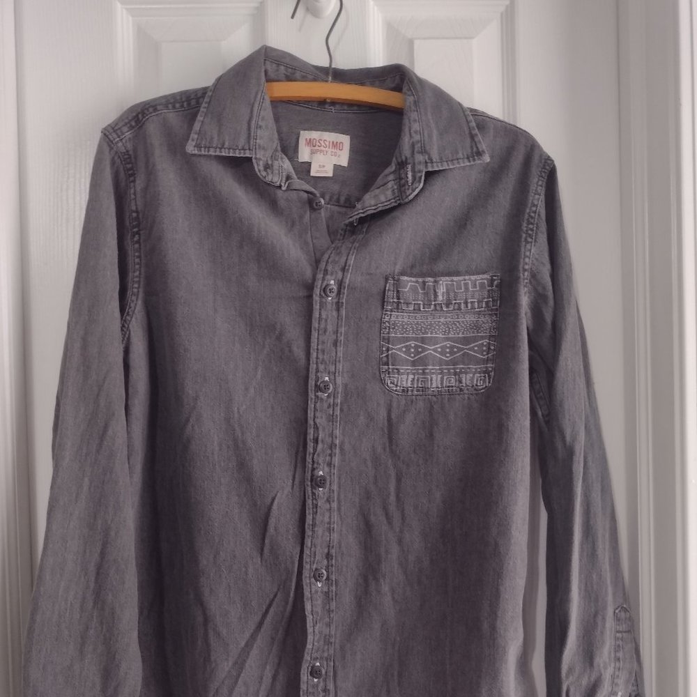 Men's Mossimo Supply Co Size S Button down shirt Long sleeves